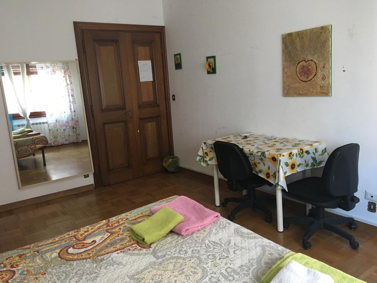 Hotel La Vita E Bella Rzym Zewnętrze zdjęcie